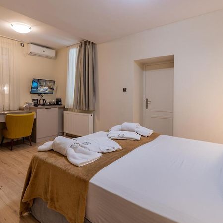 Plaka Arch Suites Atenas Exterior foto